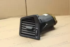 3409373 2005 2006 2007 Volvo V70 Left Driver Side Dash Air Vent