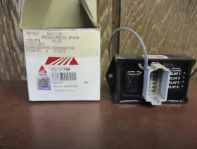 Ag121749 Agco Relay Box Module Nos
