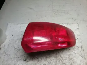 166-50103r Audi Passenger Tail Light Quarter Panel Mounted Fits 06-08 A3 213290
