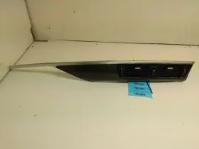 131.bm1s13 Bmw 2013 328i F30 Dash Trim W Vents
