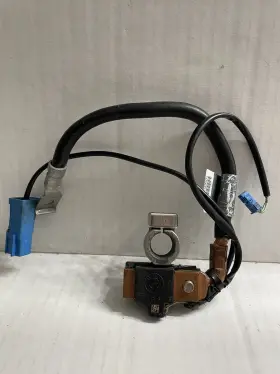 14945110 Bmw E90 E92 E91 330i 335i 328i 325i 335d 323i Ibs Negative Battery Cable Pole