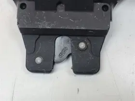 286.bm1q01 Bmw 2001 540i E39 Trunk Lock Actuator Wagon
