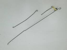 Bmw 81953270 E28 535i 528e 82-88 Right Rear Door Latch Rods Used