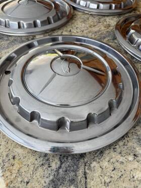 Chevrolet 1000c Chevy Hub Caps Center Rim Molding Wheel Trim Covers Stainless Steel