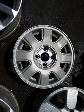 Chevrolet 560-05180 Wheel 14x5-1/2 Aluminum 8 Spoke Silver Opt Pg4 Fits 04-05 Aveo 428509