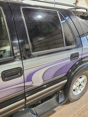 Chevrolet Truck 130-02602al Driver Left Rear Side Door Electric Fits 95-97 Blazer S10/jimmy S15 664757