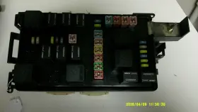 P04692027ac Chrysler 2005 300c Fuse Box Relay Junction Box/integrated Power P/n