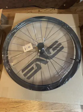 100-3318-007 Enve Ses 3.4 Indr Wheel Front 700c/622 - Holes 24 12mm Ta 100mm