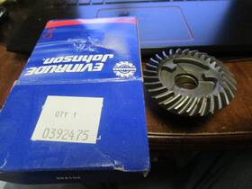 Evinrude 392475 Johnson Oem Gear New