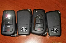 Hyq12bfb Ffob Lot Of 4 Genuine Toyota Logo Fob 2018-2022 Camry Oem
