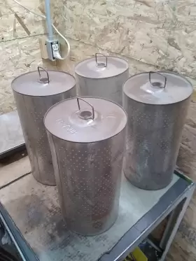 Lf750b Fleetguard Agco Filter Lot Of 4