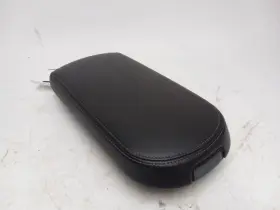 207.fd1p08 Ford 2008 Taurus Center Console Armrest