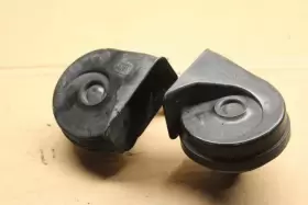 613.fd1g02 Ford 2001 2002 2003 2004 Mustang High And Low Tone Horns Pair