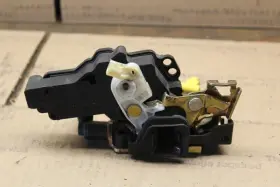 643.fd1g03 Ford 2001 2002 2003 2004 Mustang Right Passenger Door Latch Lock Actuator