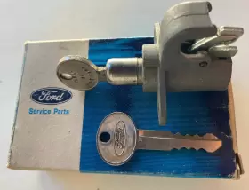 D1oz-6606081-a Ford Nos Key Door Ignition Lock Set