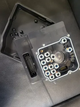 84488684 Gm Genuine 2019-2022 Chevrolet Gmc Silverado Sierra Sle Control Module