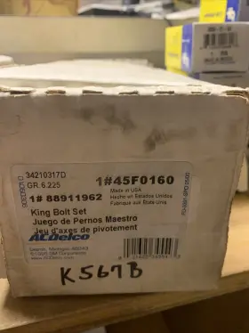 88911962 Gm Genuine King Bolt Set