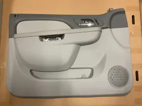 84127290 Gm Oem 2010-2014 Tahoe Yukon Gray Driver Door Panel With Heated Seats New #
