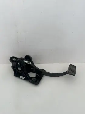84742913 Gm Oem Pedal