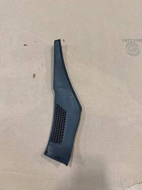 Gm Oemextension 84607820 2021-2026 Yukon Lh Drivers Side Windshield Cowl Vent Grille New Oem