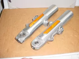 45400182 Harley Davidson 45400181 Touring Lower Fork Legs Sliders 13585
