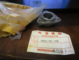 19042 Honda Oem Boss New 750 800