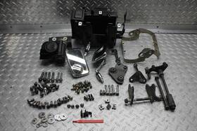 Honda 2206754 2005 Vtx1300s Hardware Bolts Set With Battery Tray/mirrors