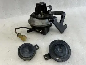 613.ho1i85 Honda 1984 1985 Accord Sedan Horns High Low And Alarm Trio