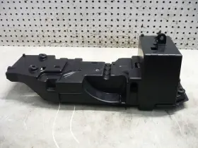 83610-kt13a-0001 Honda 05 06 2005 2006 Ps250 Big Ruckus Ps 250 Eletrical Battery Box Lid Oem