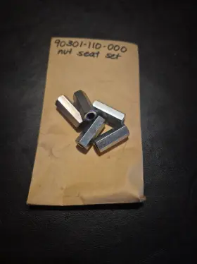 90301-110-000 Honda Nut