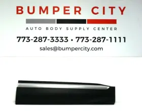 87722s2200 Hyundai Oem 2019-2023 Santa Fe Front Right Lower Door Molding