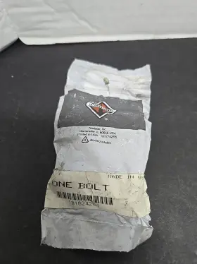 1818242c1 International Nos Bolt Air Cleaner Clamp