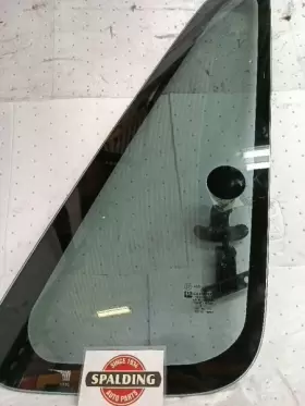 280.ihhc02 International 4300 Driver Front Door Vent Glass