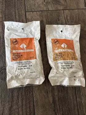 597001c1 International Nos 20 Qty Fasteners Sealed Packs Oem
