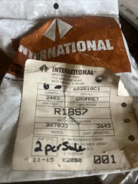 682810c1 International 2 Nos Oem Grommets
