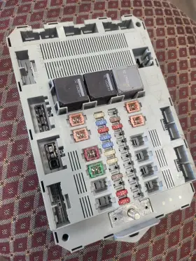 9x2314c256bb Jaguar Xf X250 2014 Fuse Module