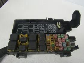 56010440ag Jeep 04 Liberty Engine Fuse Box Block