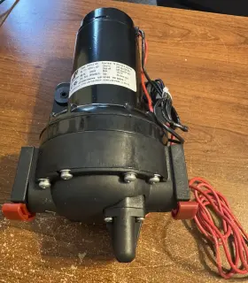 64634 Johnson Pump Aqua Jet Wd 5.2 Gpm 500 Gph 12v Wash Down Live Well Only