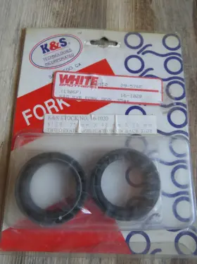 16-1020 K S Fork Seals 1973-1976 Honda Cr250m Cr80 Kx80 Re5 Rz350 35x48x11 Om30