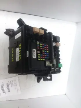 91470-d9030 Kia Fuse Junction Box Engine Awd Fits 17-19 Sportage