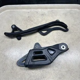 78104070100 Ktm 55403096000 Oem Rear Chain Guide Block Sprocket Guard