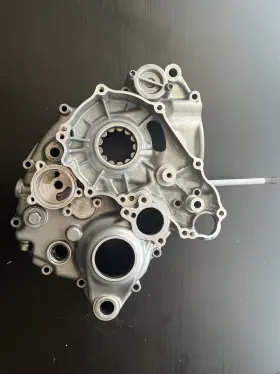 79230003000r Ktm 2018 350 Xc-f Engine Crank Case Left Side