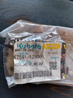 Kubota K7591-12900 Valve Assy Relief . New In Package