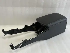 241-10931 Lexus 2014 Gs350 F-sport Center Console Storage With Lid Black