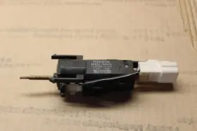 85642-50020 Lexus 1995 1996 1997 Ls400 Left Driver Front Seat Belt Height Adjust Motor 85642-50020 Lexus 1995 1996 1997 Ls400 Left Driver Front Seat Belt Height Adjust Motor