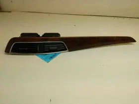 131.mb1e12 Mercedes-benz 2012 C250 Dash Trim W Vents