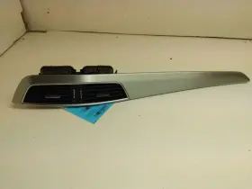 131.mb1e13 Mercedes-benz 2013 C250 Dash Trim W Vents