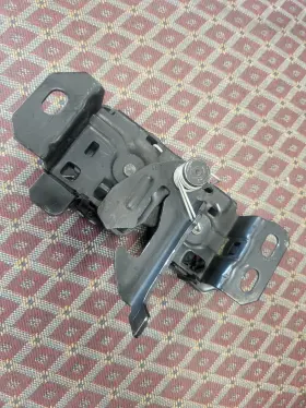 A1778803000 Mercedes-benz Hood Latch Oem Gla250e A220 Cla250 Cla45 Amg A35