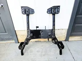 31-11-6-772-229 Mini 07-14 Cooper Clubman Front Cross-member Subframe Oem