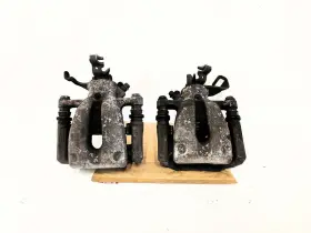 34-21-6-785-611 Mini 07-14 Cooper Clubman Rear Brake Calipers 34-21-6-785